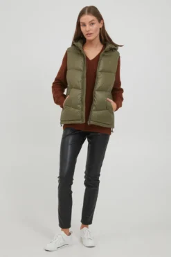 OXMO Bodywarmers Bodywarmer TABITA Dames Olijfgroen -Mode Kledingwinkel 8b31b31eb9528135aad638e3a4f82b36 scaled