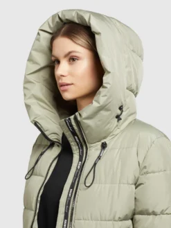 Khujo Wintermantels Wintermantel Jilias 3 Dames Olijfgroen -Mode Kledingwinkel 9fcc63bdc01fd5714aec3e50951aff8f scaled