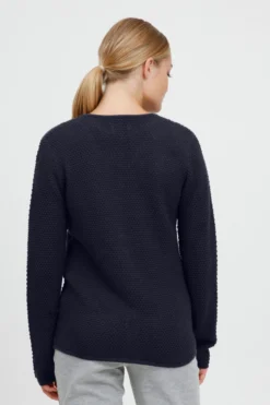 OXMO Vesten Gebreid Vest Helga Dames Marine 9 OXMO Vesten Gebreid Vest Helga Dames Marine -Mode Kledingwinkel ad44123ab9ea9abc8a00ded3d0d3534b scaled