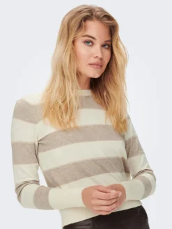 ONLY Fijngebreide Truien Trui Ibi Dames Wit -Mode Kledingwinkel bbd634dc520ebe5eb0fcc305d3ec3f61 scaled